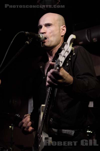 PAT KEBRA - 2010-01-06 - PARIS - Truskel - 